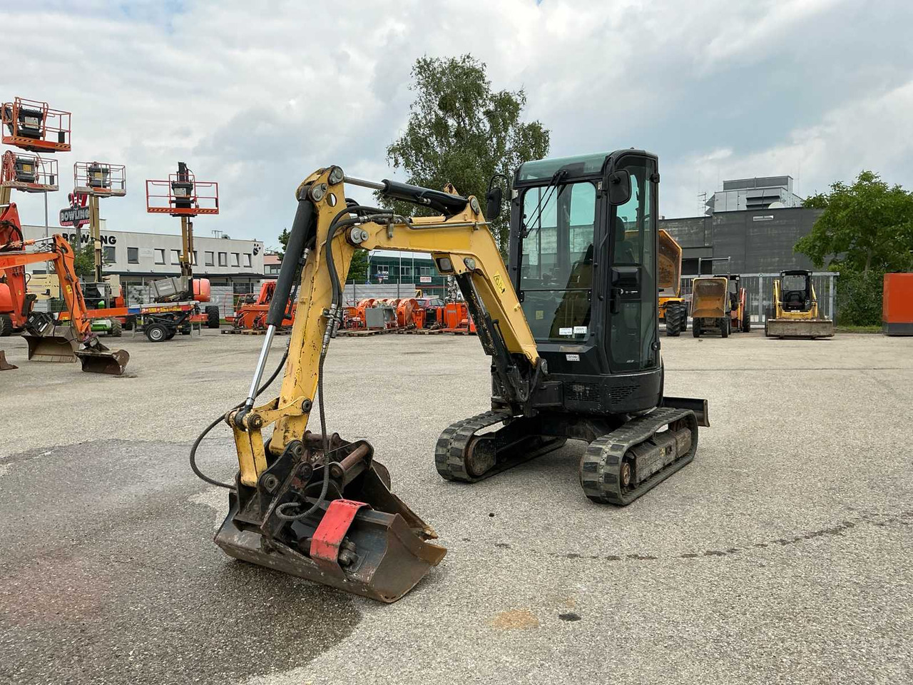Yanmar VIO25-4 - Excavadora de cadenas: foto 2 Yanmar VIO25-4 - Excavadora de cadenas: foto 2