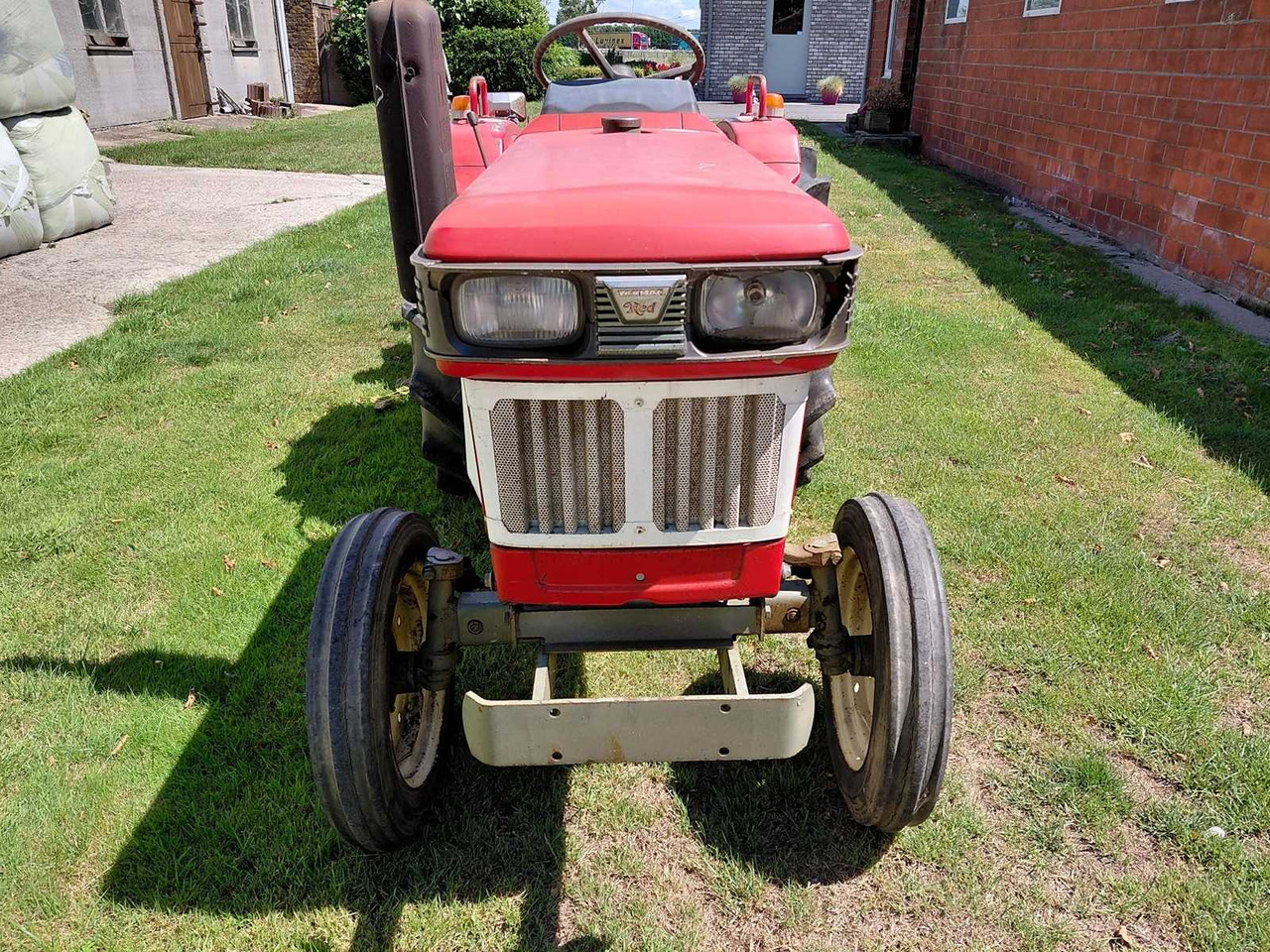 Yanmar YM2210 - Mini tractor: foto 2 Yanmar YM2210 - Mini tractor: foto 2