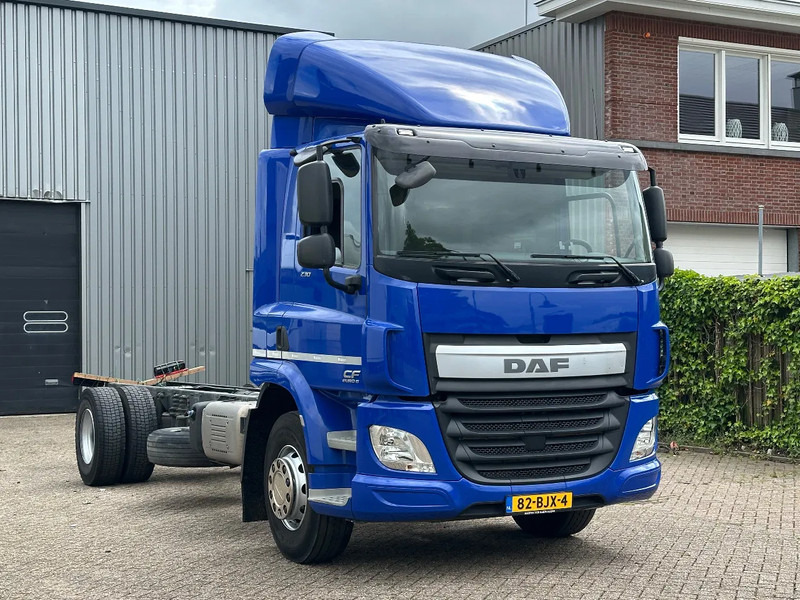 DAF CF 250 CF250. EURO6. - Camión chasis: foto 2 DAF CF 250 CF250. EURO6. - Camión chasis: foto 2