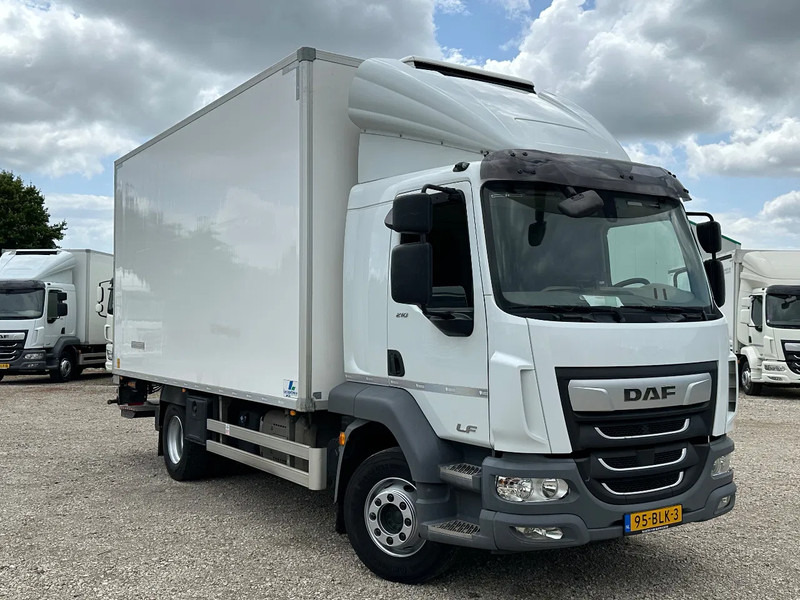 DAF LF 210 LF.14.210 EURO6. KOELBAKWAGEN MET LAADKLEP - Camión frigorífico: foto 2 DAF LF 210 LF.14.210 EURO6. KOELBAKWAGEN MET LAADKLEP - Camión frigorífico: foto 2