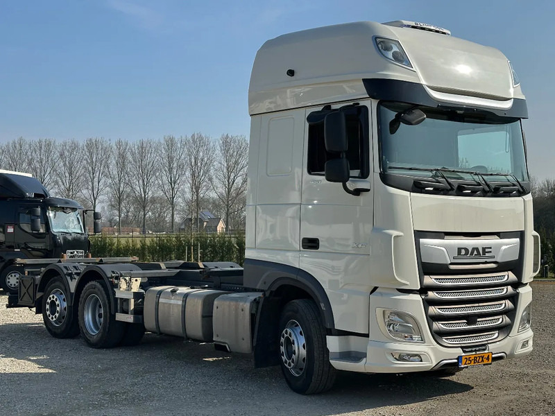 DAF XF 480 XF480.26 FAN. EURO6. 2021. Meesturende achteras!! - Camión chasis: foto 2 DAF XF 480 XF480.26 FAN. EURO6. 2021. Meesturende achteras!! - Camión chasis: foto 2
