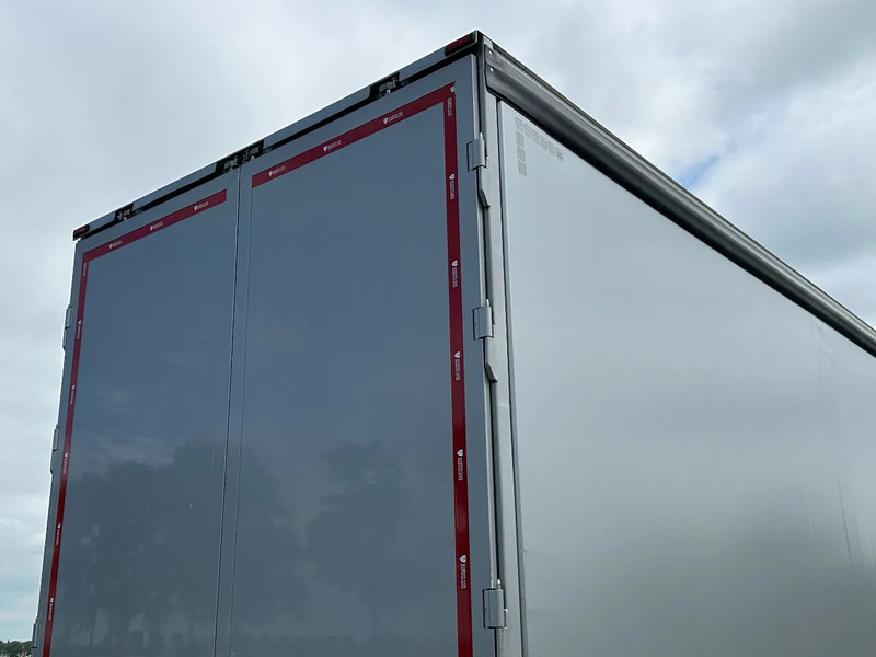 Camión lona Mercedes-Benz Actros ACTROS 2545LL EURO6. 2021. Schuifzeil Bakwagen met Laadklep.: foto 10