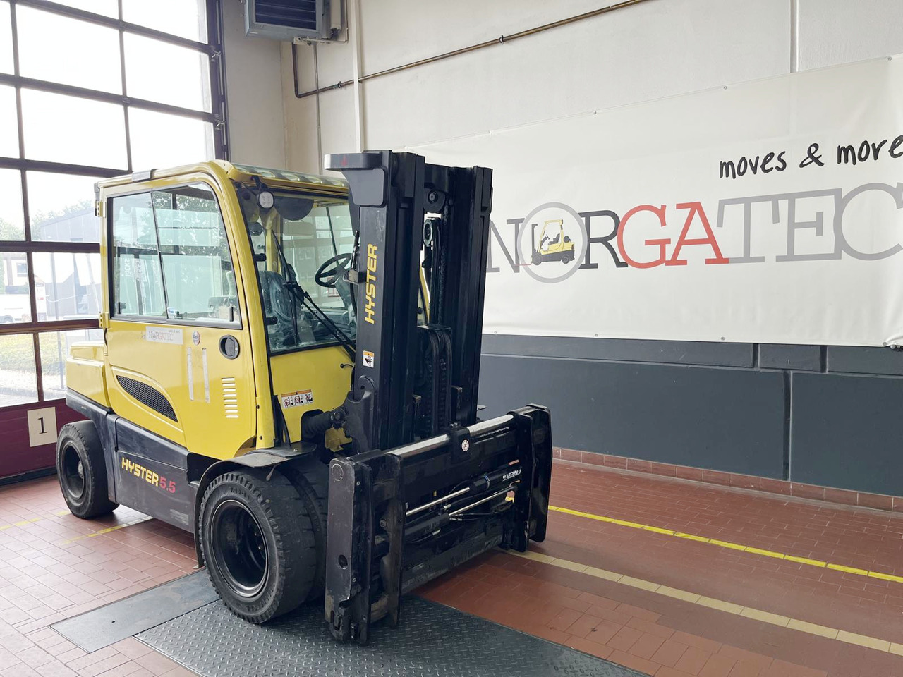 Hyster J5.5XN6 Advance - Carretilla elevadora eléctrica: foto 2 Hyster J5.5XN6 Advance - Carretilla elevadora eléctrica: foto 2