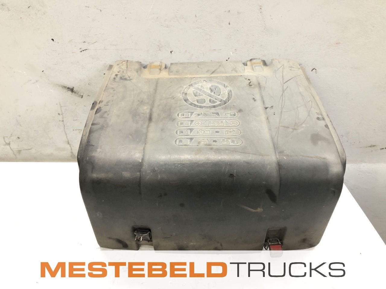 DAF Accubakdeksel - Bastidor/ Chasis para Camión: foto 1 DAF Accubakdeksel - Bastidor/ Chasis para Camión: foto 1