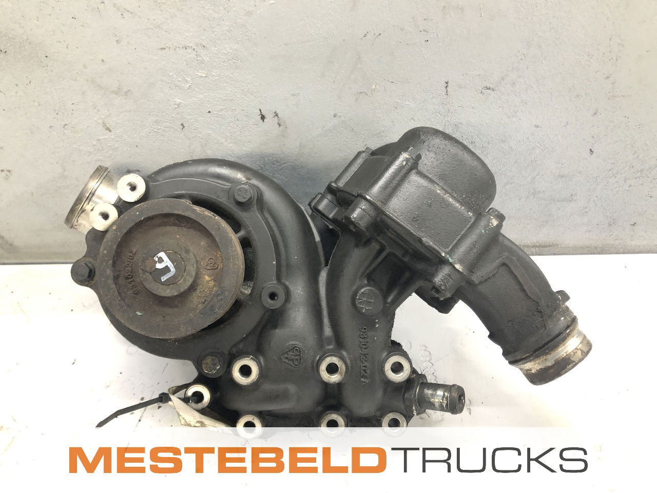 DAF Koelvloeistofpomp XF 105 - Sistema de refrigeración para Camión: foto 2 DAF Koelvloeistofpomp XF 105 - Sistema de refrigeración para Camión: foto 2