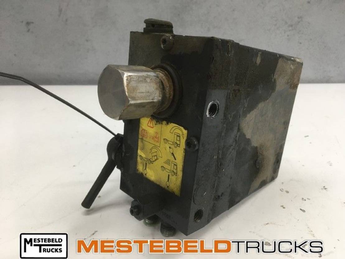 Iveco Cabinekantelpomp - Cabina e interior para Camión: foto 1 Iveco Cabinekantelpomp - Cabina e interior para Camión: foto 1