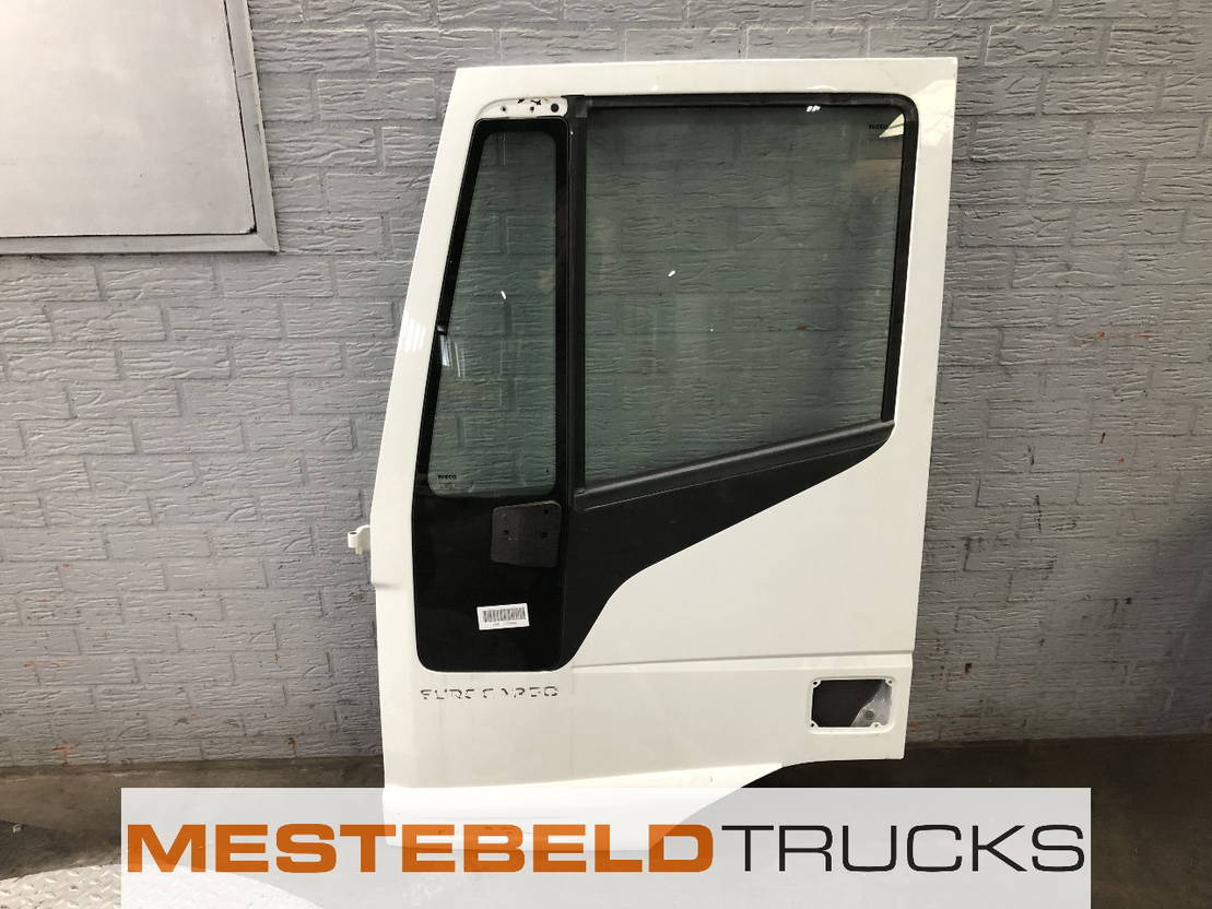Iveco Deur links - Cabina e interior para Camión: foto 1 Iveco Deur links - Cabina e interior para Camión: foto 1