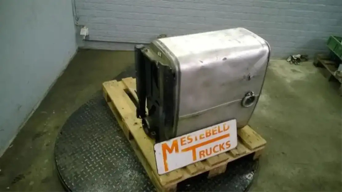 MAN KAT alysator - Sistema de escape para Camión: foto 1 MAN KAT alysator - Sistema de escape para Camión: foto 1