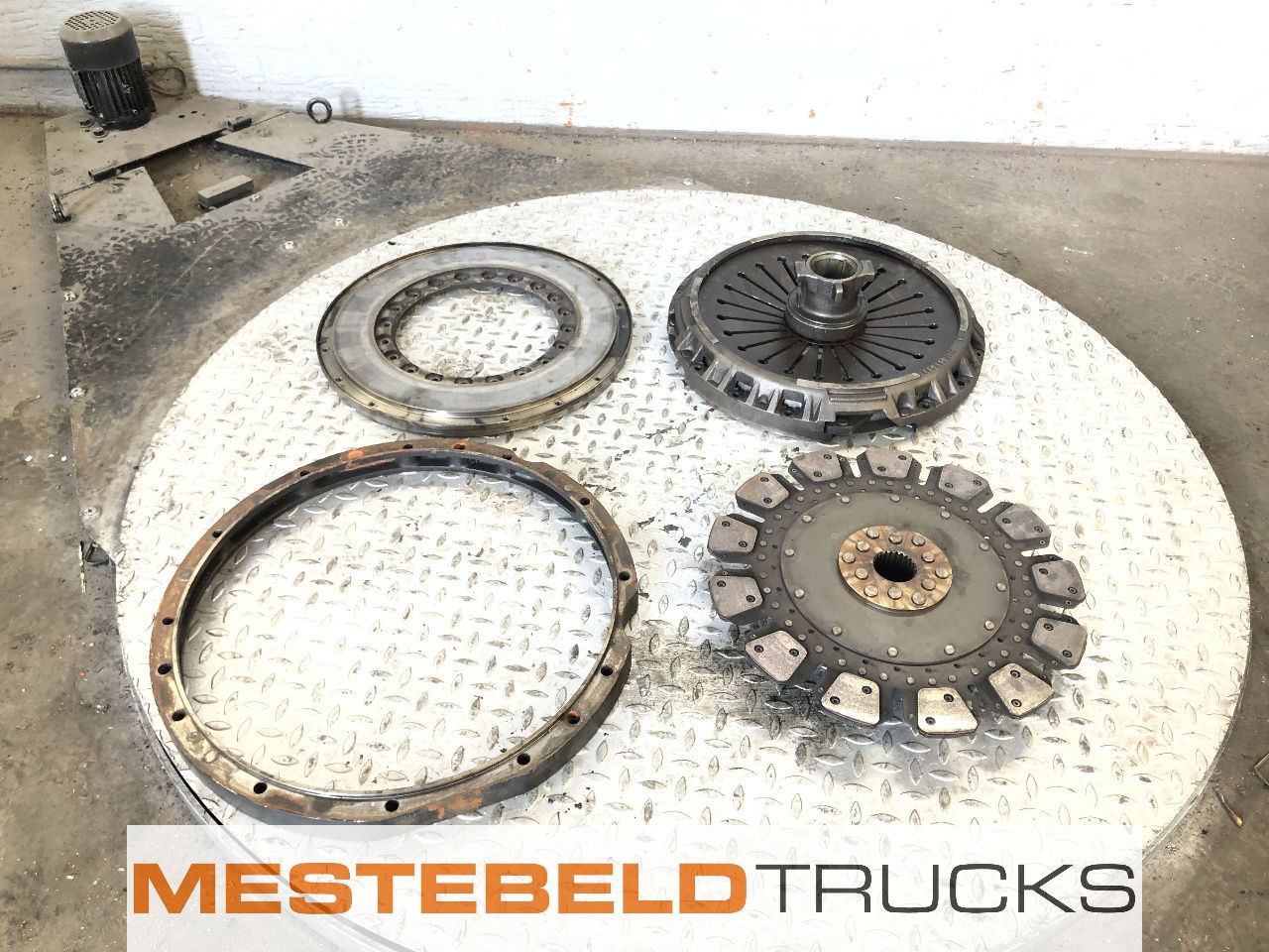 MAN Koppelingsset WSK 440 - Embrague y piezas para Camión: foto 1 MAN Koppelingsset WSK 440 - Embrague y piezas para Camión: foto 1