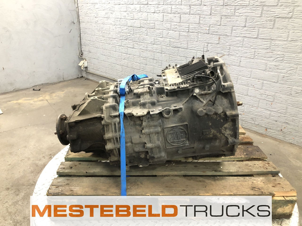 MAN Versn bak 12 AS 2130 TD - Caja de cambios y piezas para Camión: foto 1 MAN Versn bak 12 AS 2130 TD - Caja de cambios y piezas para Camión: foto 1