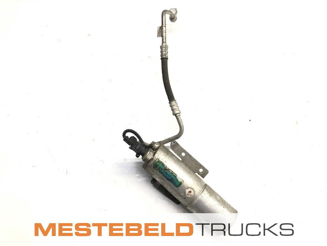 Mercedes-Benz Aircovloeistofreservoir - Sistema de refrigeración para Camión: foto 1 Mercedes-Benz Aircovloeistofreservoir - Sistema de refrigeración para Camión: foto 1