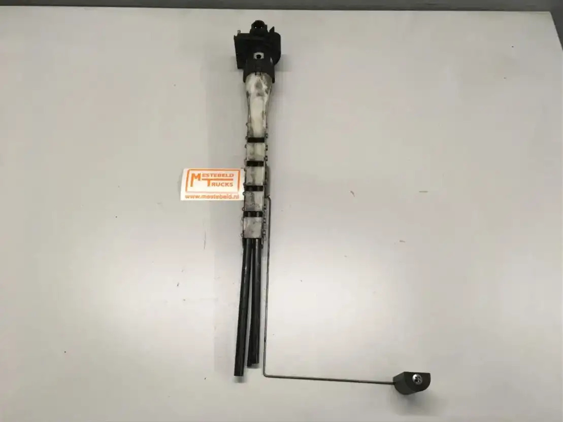 Mercedes-Benz Brandstoftankvlotter - Sistema de combustible para Camión: foto 1 Mercedes-Benz Brandstoftankvlotter - Sistema de combustible para Camión: foto 1