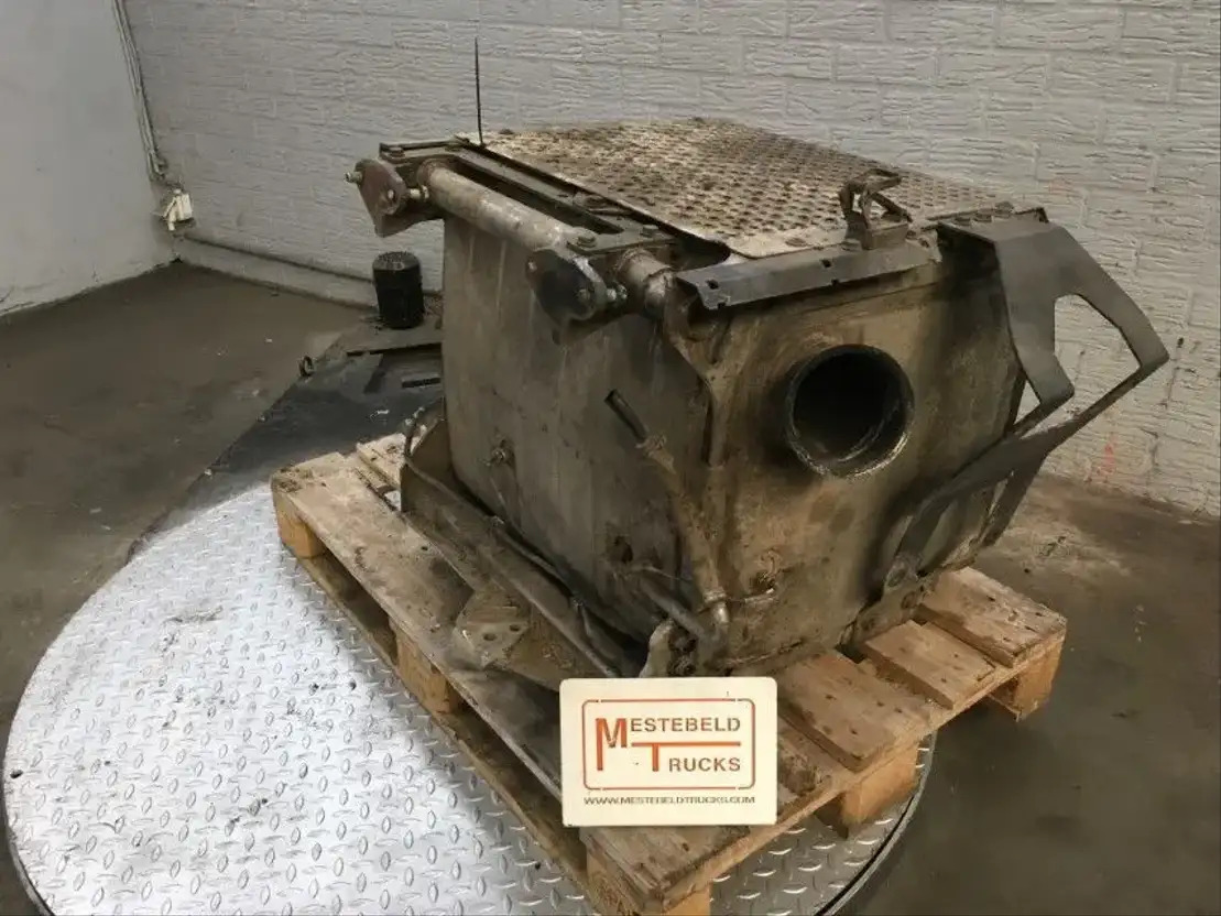 Mercedes-Benz Katalysator - Sistema de escape para Camión: foto 3 Mercedes-Benz Katalysator - Sistema de escape para Camión: foto 3