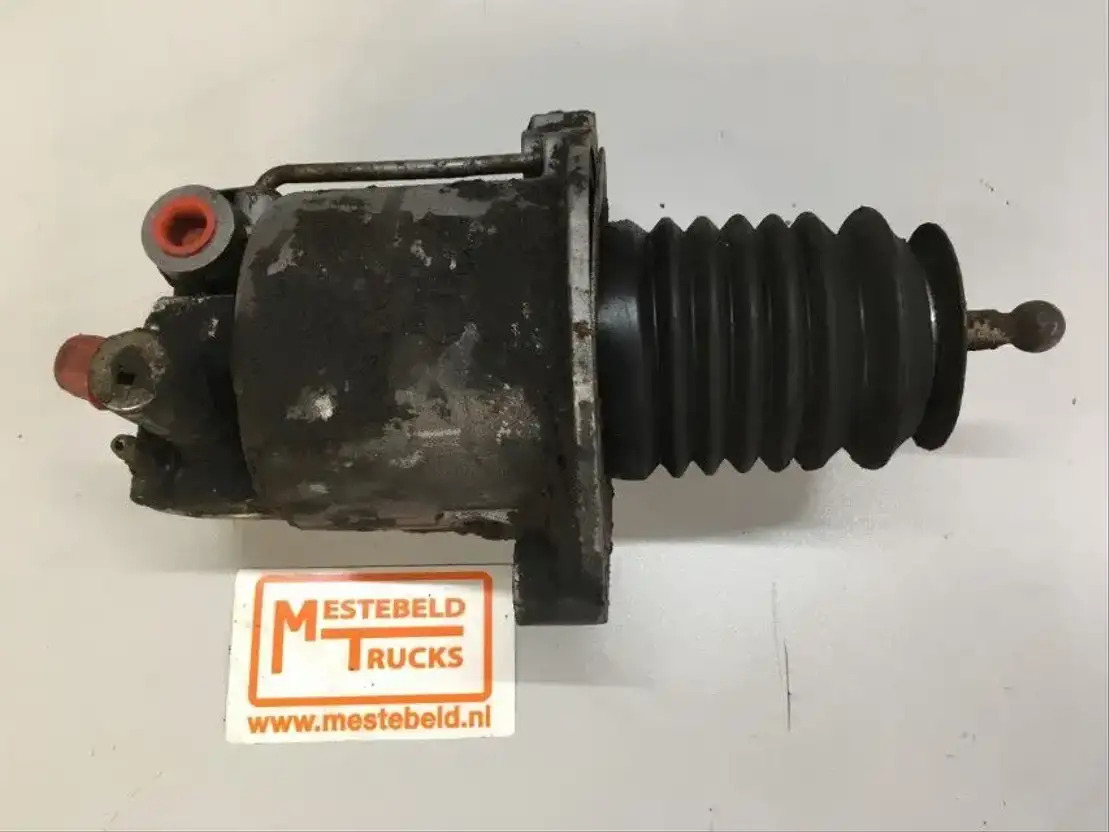 Mercedes-Benz Koppelingscilinder - Embrague y piezas para Camión: foto 1 Mercedes-Benz Koppelingscilinder - Embrague y piezas para Camión: foto 1