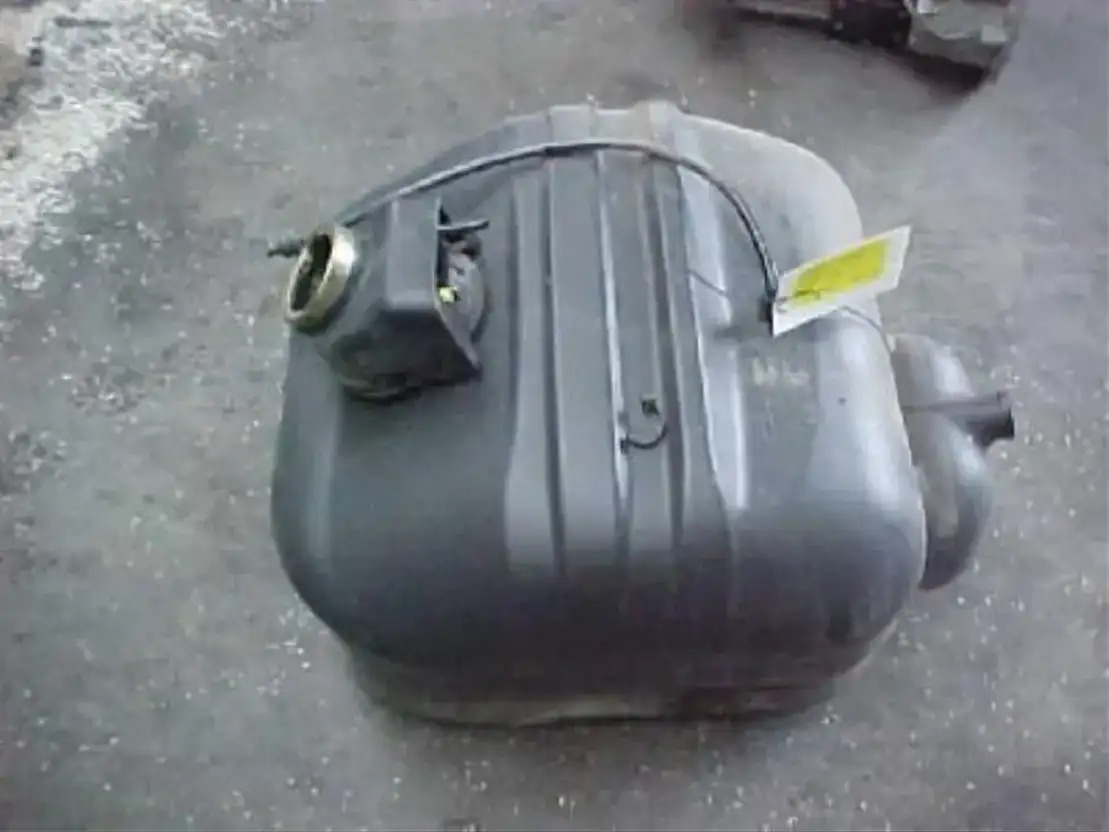 Mercedes-Benz MB 815 Atego Brandstoftank - Bastidor/ Chasis para Camión: foto 1 Mercedes-Benz MB 815 Atego Brandstoftank - Bastidor/ Chasis para Camión: foto 1