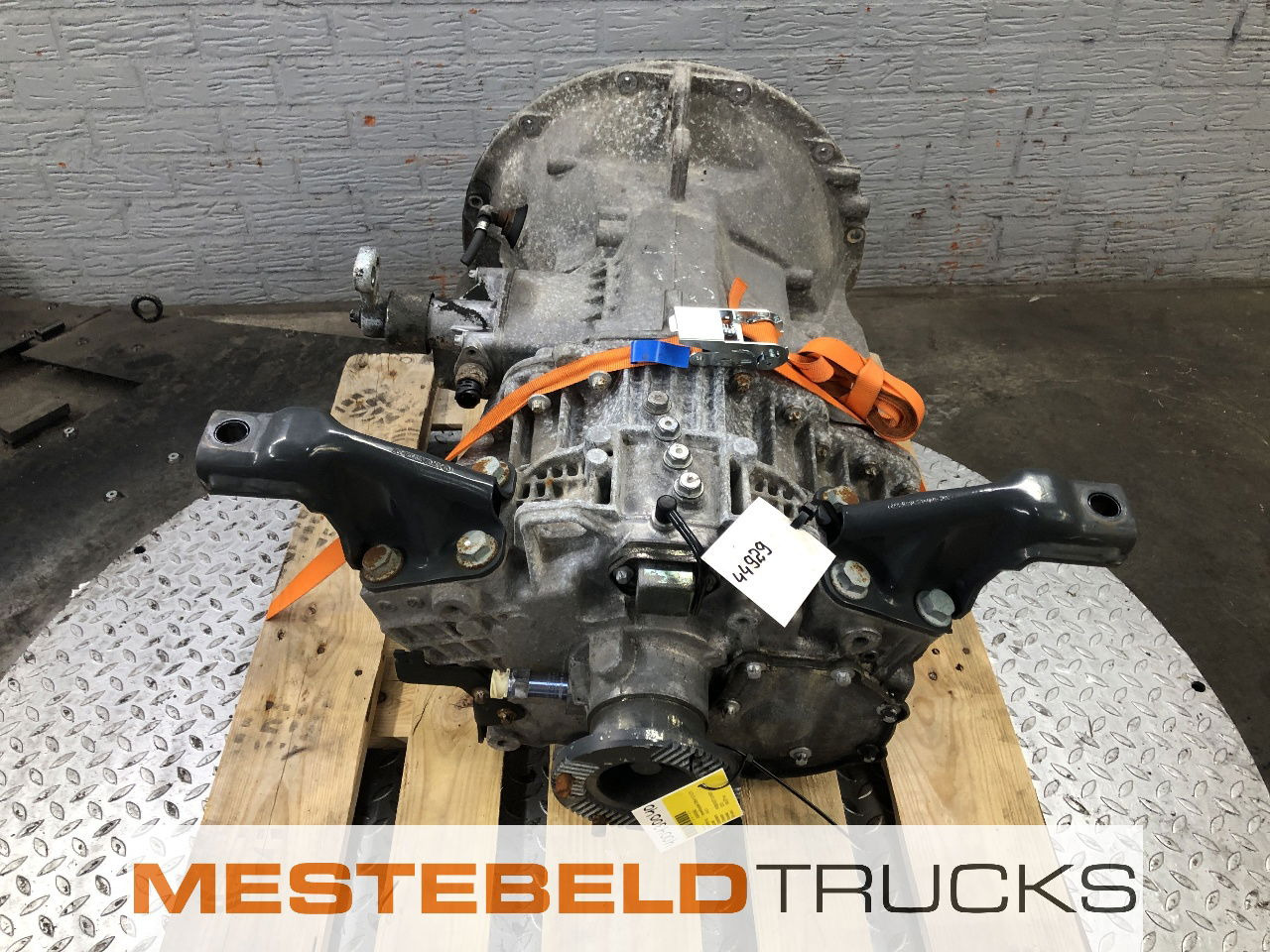Mercedes-Benz Versnellingsbak G85-6 / 6,7-0,73 manuel - Caja de cambios y piezas para Camión: foto 2 Mercedes-Benz Versnellingsbak G85-6 / 6,7-0,73 manuel - Caja de cambios y piezas para Camión: foto 2