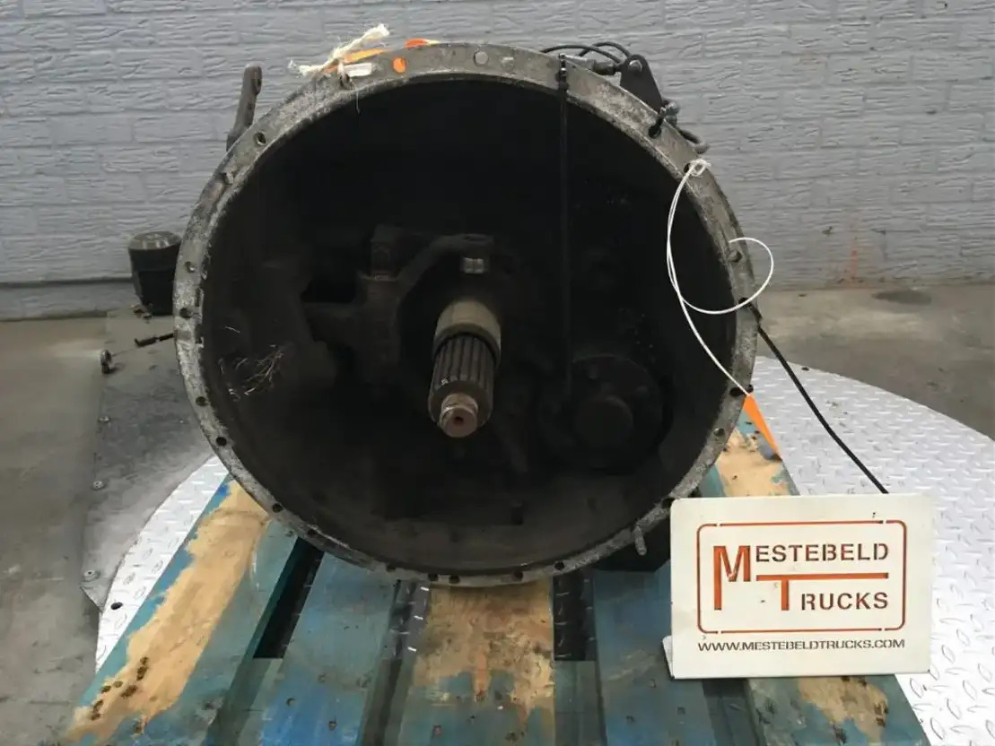 Renault Versnellingsbak B9 Premium - Caja de cambios y piezas para Camión: foto 2 Renault Versnellingsbak B9 Premium - Caja de cambios y piezas para Camión: foto 2