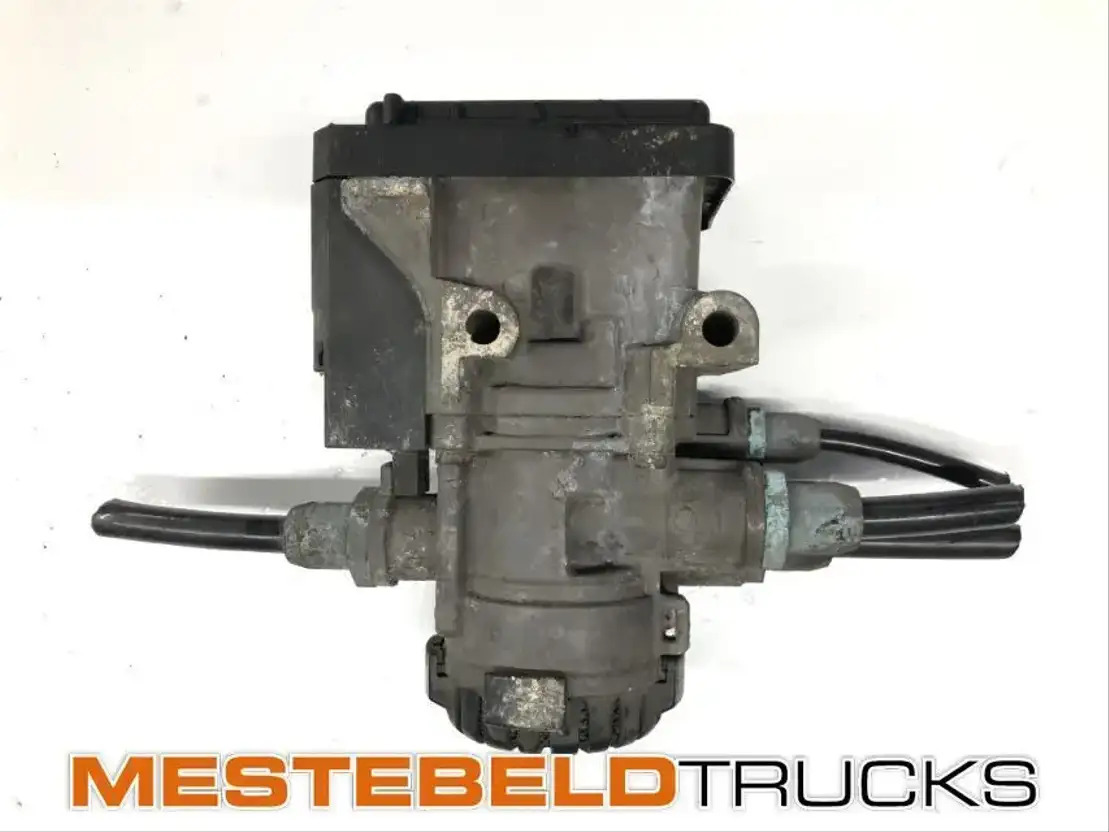 Scania EBS Drukregelmodule vooras - Piezas de freno para Camión: foto 1 Scania EBS Drukregelmodule vooras - Piezas de freno para Camión: foto 1
