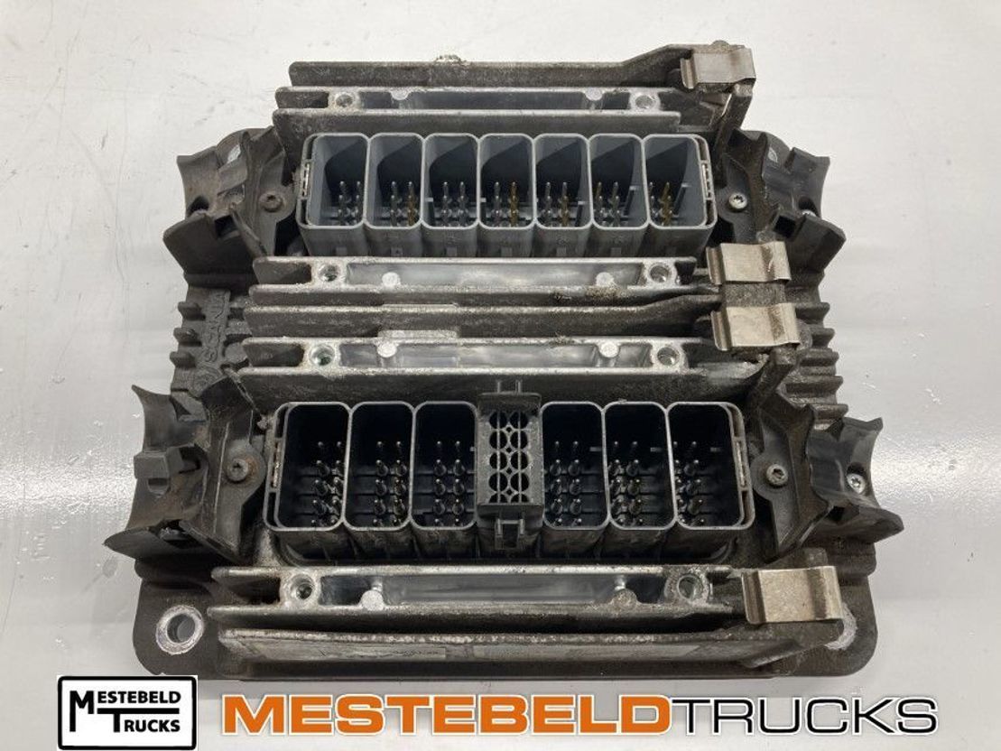 Scania ECU EMS SC 13 06 S7 XPI - Sistema eléctrico para Camión: foto 1 Scania ECU EMS SC 13 06 S7 XPI - Sistema eléctrico para Camión: foto 1