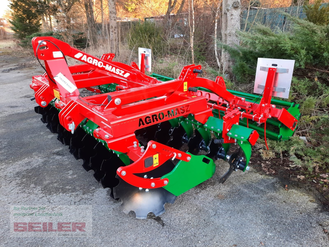 Agro-Masz BT 30 + Rohrstabwalze 500 mm - Rastras: foto 1 Agro-Masz BT 30 + Rohrstabwalze 500 mm - Rastras: foto 1