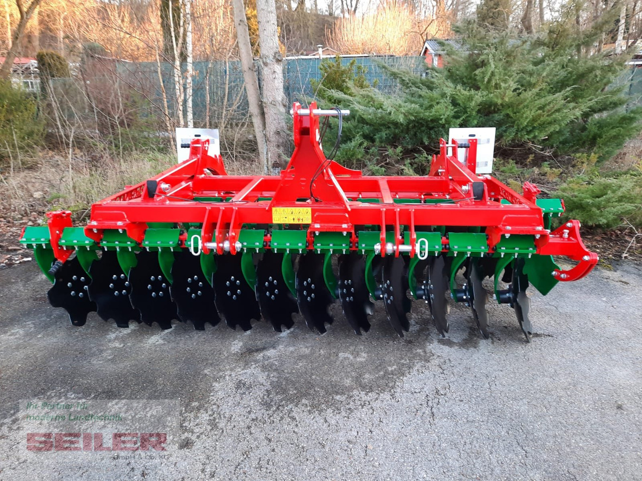Agro-Masz BT 30 + Rohrstabwalze 500 mm - Rastras: foto 4 Agro-Masz BT 30 + Rohrstabwalze 500 mm - Rastras: foto 4