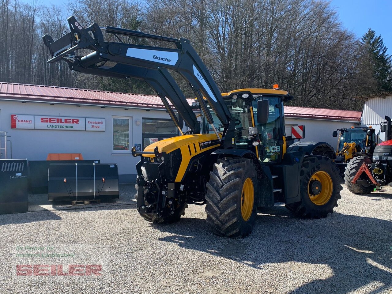 JCB Fastrac 4220 ICON + Frontlader Q7S - Tractor: foto 1 JCB Fastrac 4220 ICON + Frontlader Q7S - Tractor: foto 1