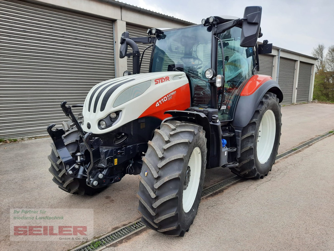 Steyr Expert 4110 CVT - Tractor: foto 1 Steyr Expert 4110 CVT - Tractor: foto 1