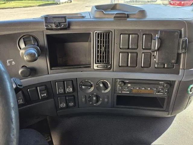 Cabeza tractora Volvo FM 12.400 NL-TRUCK: foto 14