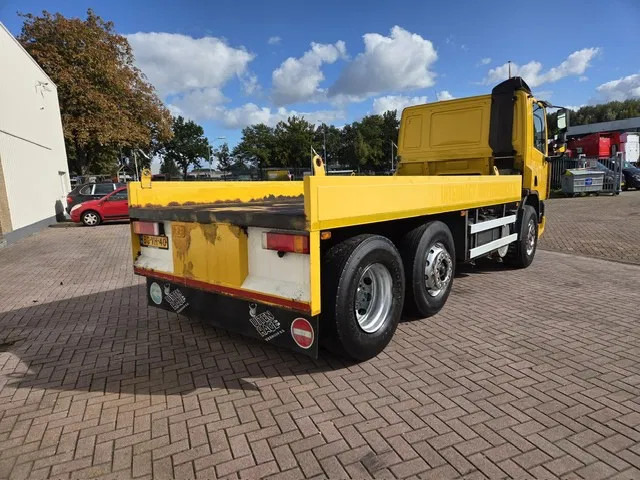 DAF CF 75.250 6x2 Euro 2 Automatic NL-Truck Original KM'S - Camión chasis: foto 4 DAF CF 75.250 6x2 Euro 2 Automatic NL-Truck Original KM'S - Camión chasis: foto 4