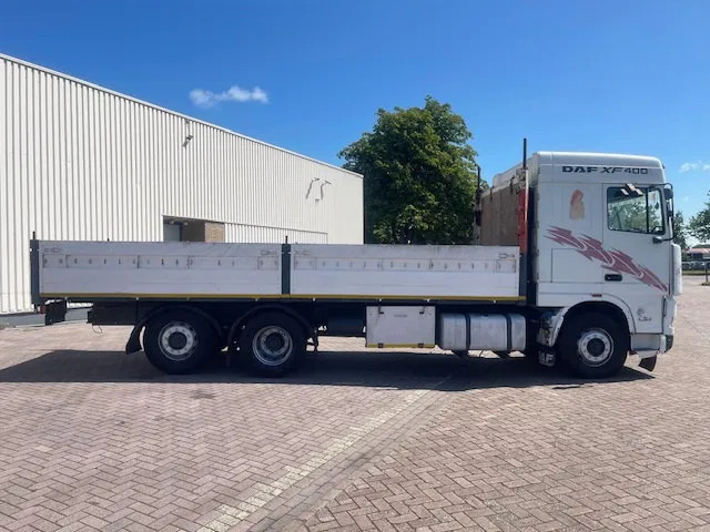 DAF XF 95 8 Tires (6x2) euro 2 - Camión caja abierta: foto 5 DAF XF 95 8 Tires (6x2) euro 2 - Camión caja abierta: foto 5