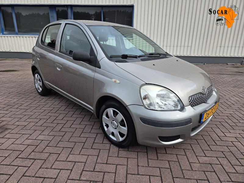 Toyota Yaris 1.3 VVT-i Idols 5drs - Hatchback: foto 1 Toyota Yaris 1.3 VVT-i Idols 5drs - Hatchback: foto 1