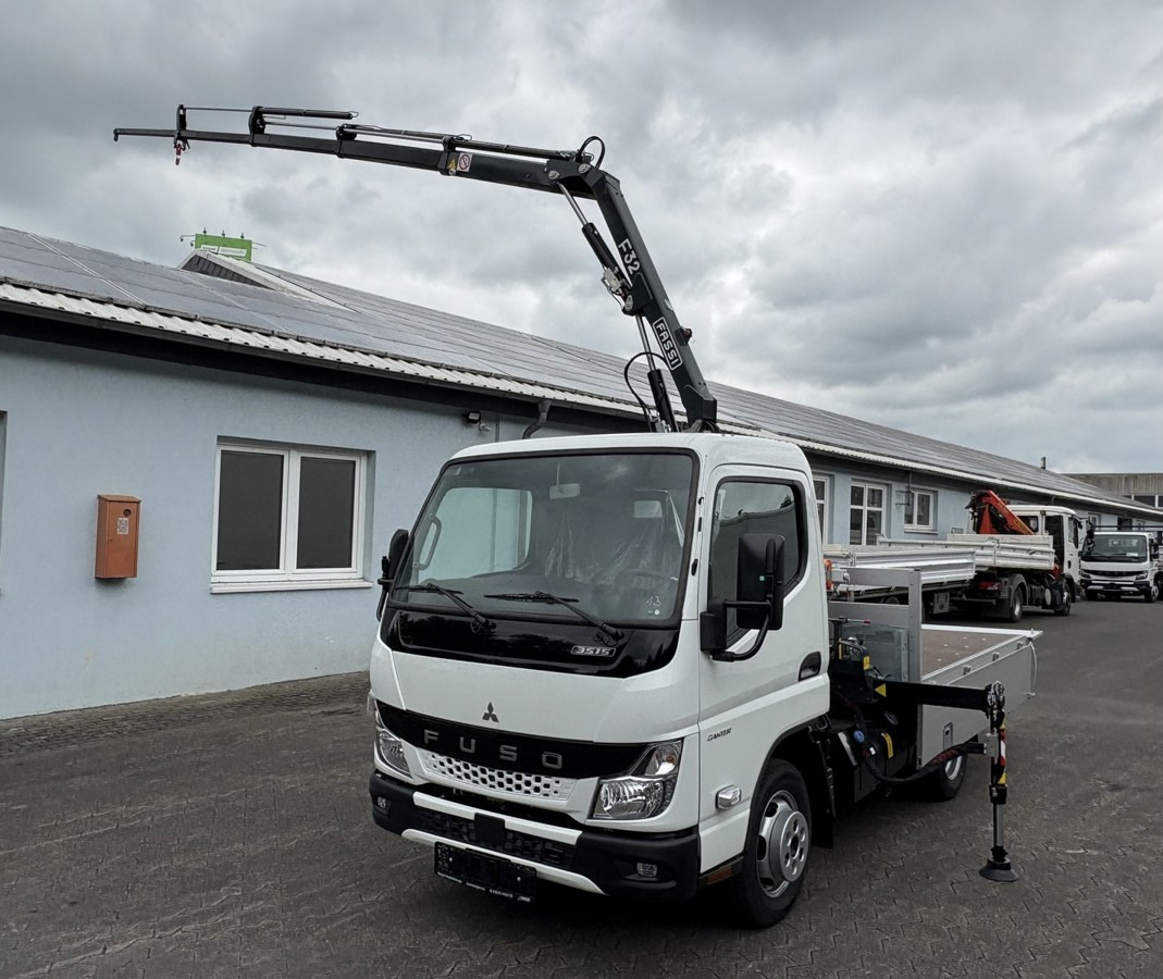 FUSO 3S15 Alu Pritsche 2.80m Ladekran Funk! sofort ve - Camión grúa, Camión caja abierta: foto 1 FUSO 3S15 Alu Pritsche 2.80m Ladekran Funk! sofort ve - Camión grúa, Camión caja abierta: foto 1