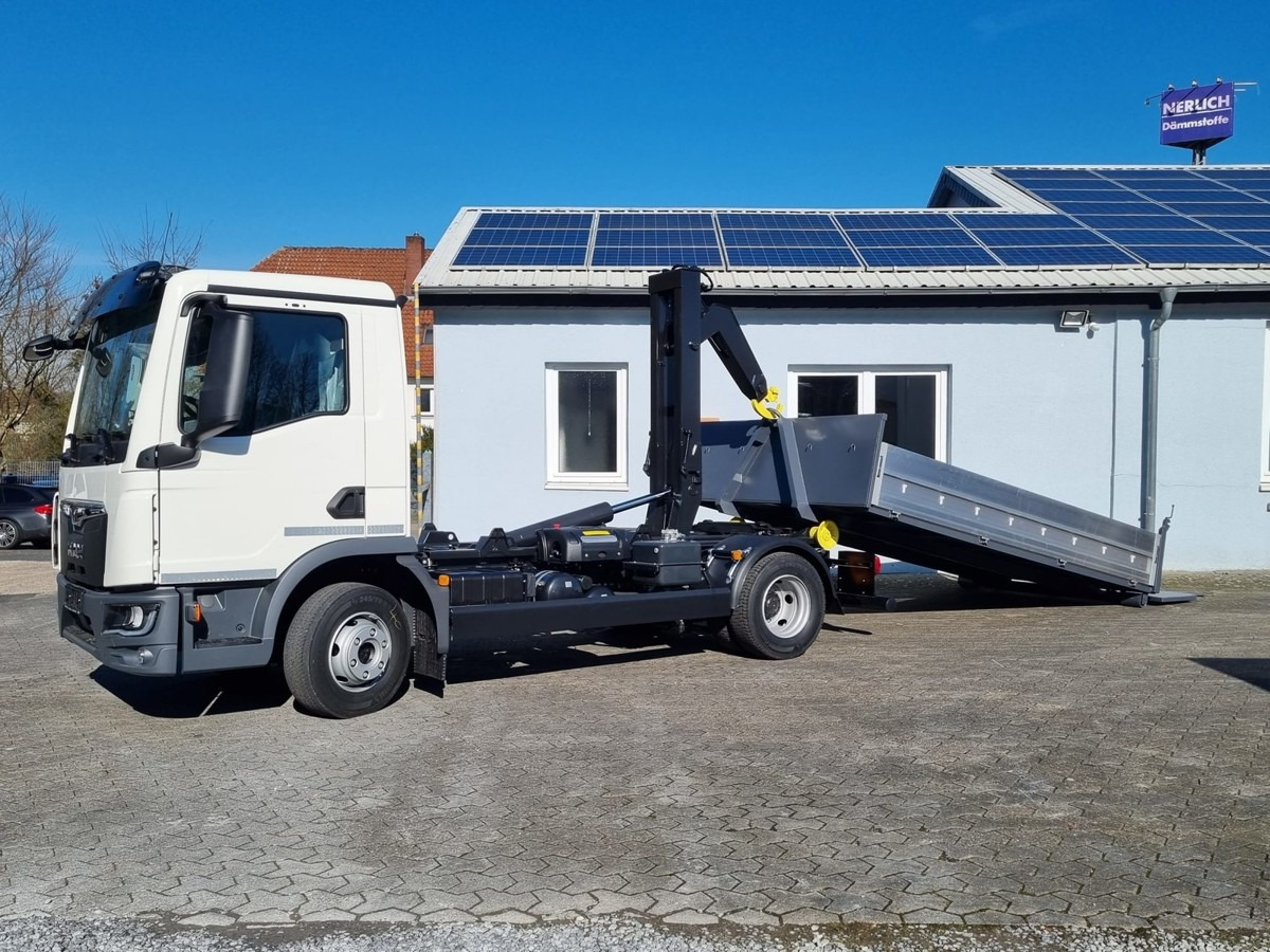 MAN TGL 8.160 BL City Abollkipper 6t Schaltgetriebe - Camión multibasculante: foto 4 MAN TGL 8.160 BL City Abollkipper 6t Schaltgetriebe - Camión multibasculante: foto 4