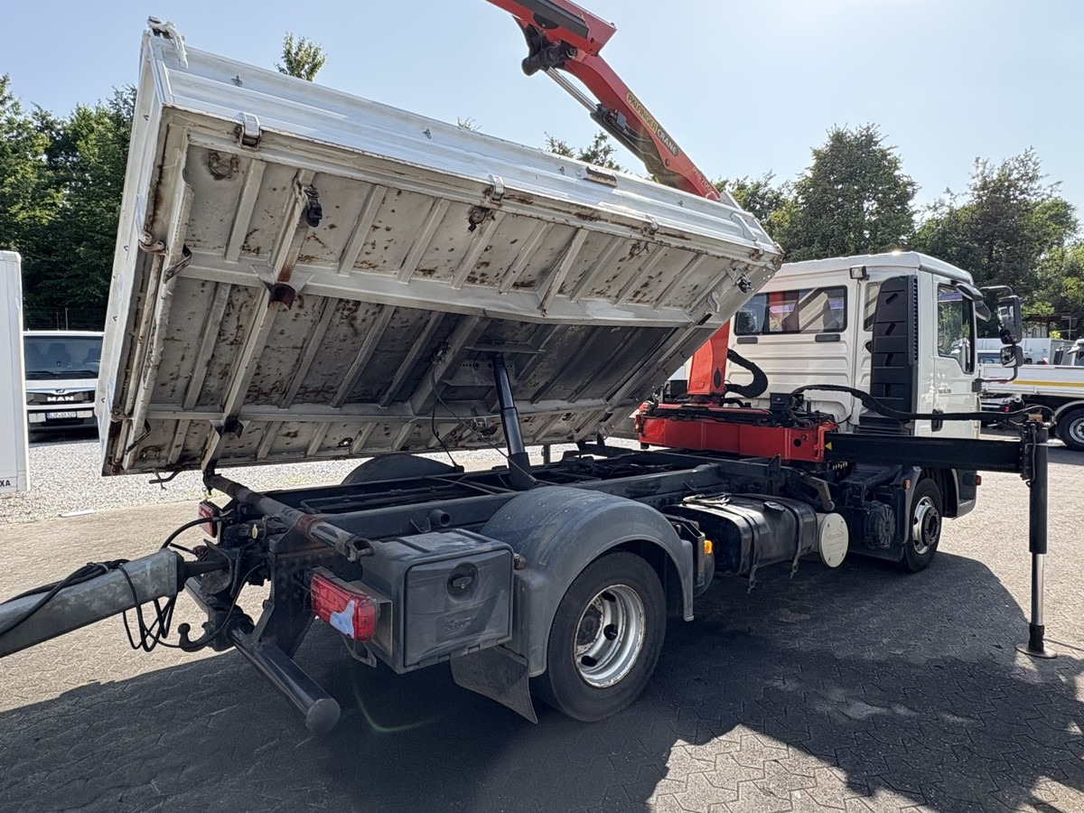 MAN TGL 8.210 Meiller Dreiseitenkipper mit Ladekran - Furgoneta basculante: foto 5 MAN TGL 8.210 Meiller Dreiseitenkipper mit Ladekran - Furgoneta basculante: foto 5