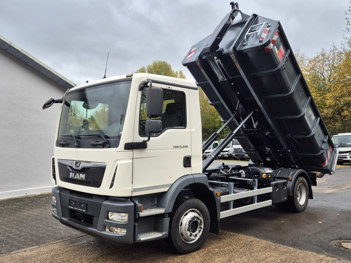 MAN TGM 15.290 Abrollkipper AHK - Camión multibasculante: foto 2 MAN TGM 15.290 Abrollkipper AHK - Camión multibasculante: foto 2