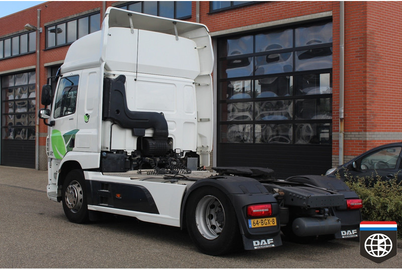 DAF CF 440 FT 2 x TANK - SMART TACHO 2 - LEATHER INTERIEUR - Cabeza tractora: foto 4 DAF CF 440 FT 2 x TANK - SMART TACHO 2 - LEATHER INTERIEUR - Cabeza tractora: foto 4