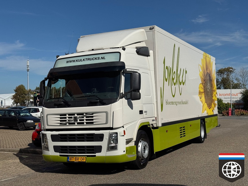 Volvo FM 300 - FRIGO BOX TRUCK + Taillift - New tyres - CONCOURSTAAT - Camión frigorífico: foto 2 Volvo FM 300 - FRIGO BOX TRUCK + Taillift - New tyres - CONCOURSTAAT - Camión frigorífico: foto 2