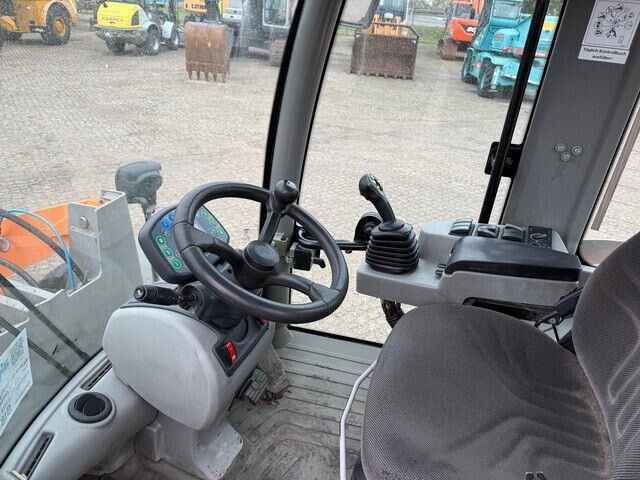 Cargadora de ruedas Atlas AR75e, Hydr. S.W.S., 4+1 Schaufel, Palettengabel: foto 14 Cargadora de ruedas Atlas AR75e, Hydr. S.W.S., 4+1 Schaufel, Palettengabel: foto 14