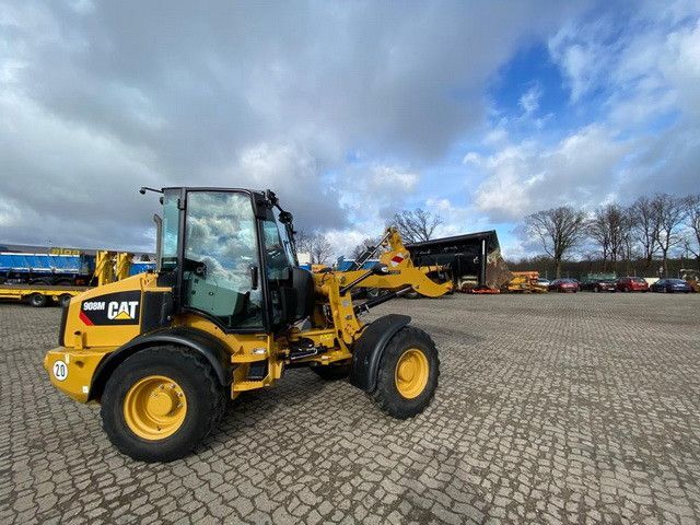 CAT 908M, 4+1 Schaufel, Palettengabel, wenig Std. - Cargadora de ruedas: foto 4 CAT 908M, 4+1 Schaufel, Palettengabel, wenig Std. - Cargadora de ruedas: foto 4