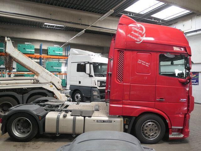 DAF XF 460, SSC, Retarder, Klima, VA+HA-Luftfederung - Cabeza tractora: foto 3 DAF XF 460, SSC, Retarder, Klima, VA+HA-Luftfederung - Cabeza tractora: foto 3