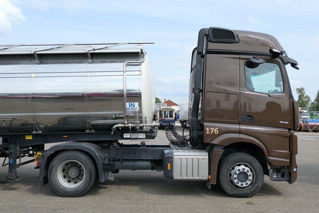 Mercedes-Benz 1848 LS Actros 4x2, Retarder, Klima, 183tkm, TOP - Cabeza tractora: foto 2 Mercedes-Benz 1848 LS Actros 4x2, Retarder, Klima, 183tkm, TOP - Cabeza tractora: foto 2