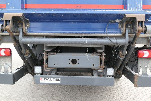 DAF LF 220 FA/6,10 m. lang/Carrier Supra 550/Luftfed - Camión frigorífico: foto 5 DAF LF 220 FA/6,10 m. lang/Carrier Supra 550/Luftfed - Camión frigorífico: foto 5