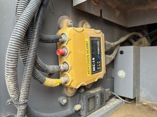 Excavadora de cadenas Hitachi ZX350LC-6, Hdyr. S.W.S., Tieflöffel, AC, Topcon: foto 14 Excavadora de cadenas Hitachi ZX350LC-6, Hdyr. S.W.S., Tieflöffel, AC, Topcon: foto 14