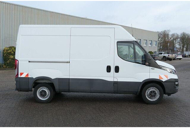 Iveco 35S16 Daily 4x2, 104tkm, Würth Regale, AHK, Navi - Furgón: foto 2 Iveco 35S16 Daily 4x2, 104tkm, Würth Regale, AHK, Navi - Furgón: foto 2