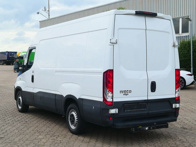 Iveco Daily 35S14/Hochdach/AHK/Klima - Furgón: foto 2 Iveco Daily 35S14/Hochdach/AHK/Klima - Furgón: foto 2