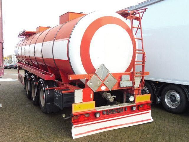 Kässbohrer Isoliert, Chemie, V2A, 32m³,Kompresor,Alu-Felgen - Semirremolque cisterna: foto 3 Kässbohrer Isoliert, Chemie, V2A, 32m³,Kompresor,Alu-Felgen - Semirremolque cisterna: foto 3