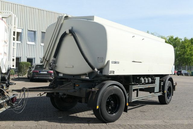 Kässbohrer TA 20 B, 3 Kammern, 21m³,Oben- u. Untenbefüllung - Remolque cisterna: foto 2 Kässbohrer TA 20 B, 3 Kammern, 21m³,Oben- u. Untenbefüllung - Remolque cisterna: foto 2