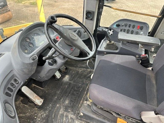 Cargadora de ruedas Komatsu WA 470-6, Schaufel mit Zähne 4,3m³: foto 12