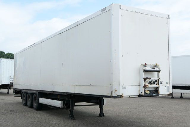 Krone SD, Isoliert, Türen, BPW, Luftfederung, 13.62m - Semirremolque caja cerrada: foto 3 Krone SD, Isoliert, Türen, BPW, Luftfederung, 13.62m - Semirremolque caja cerrada: foto 3