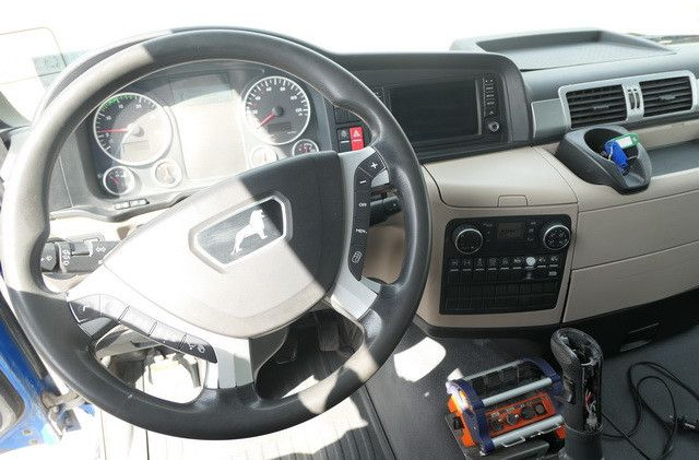 Camión portacontenedor de cadenas MAN 41.480 TGS 8x4, gr. Federpaket, 37tkm, 4-Achser: foto 14